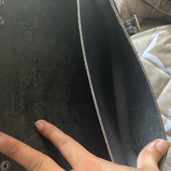 Cambridge Satchel Textured Satchel Bag - Picture 4 of 10